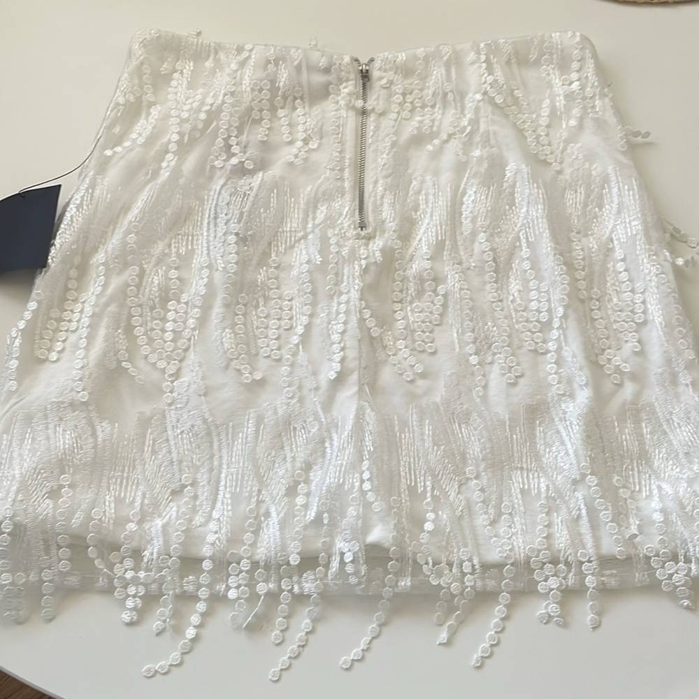 Lulus Women’s White Fringe Skirt‎ Large NWT - Picture 4 of 8